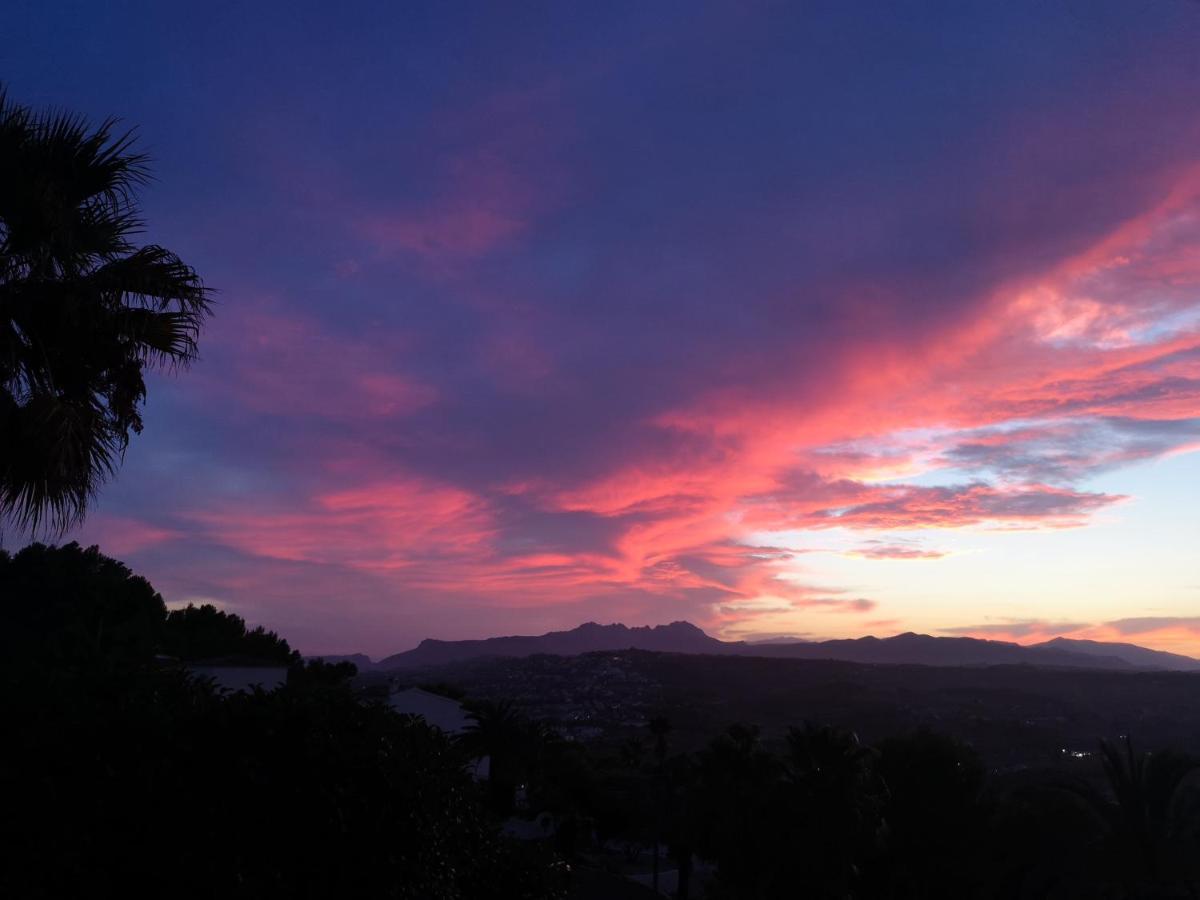 La Madrugada - Luxury Moraira Villa With Sea Views And Private Heated Pool Экстерьер фото