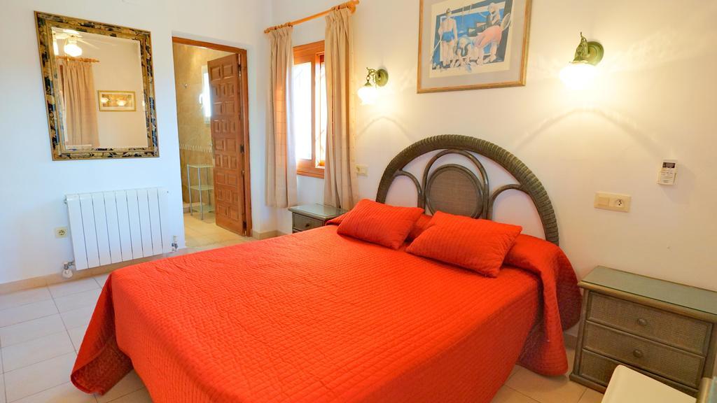 La Madrugada - Luxury Moraira Villa With Sea Views And Private Heated Pool Экстерьер фото